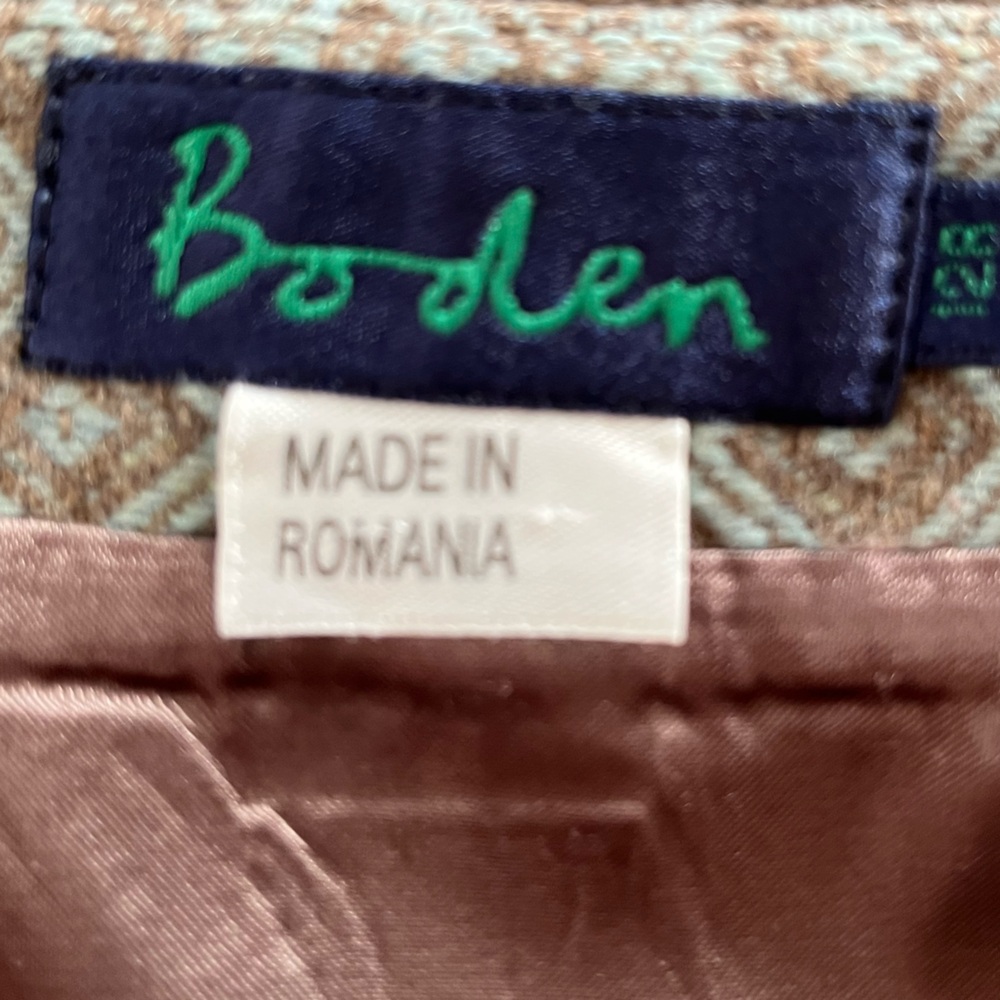 Boden A-Line Skirt in Gray Diamond Pattern - Picture 6 of 16